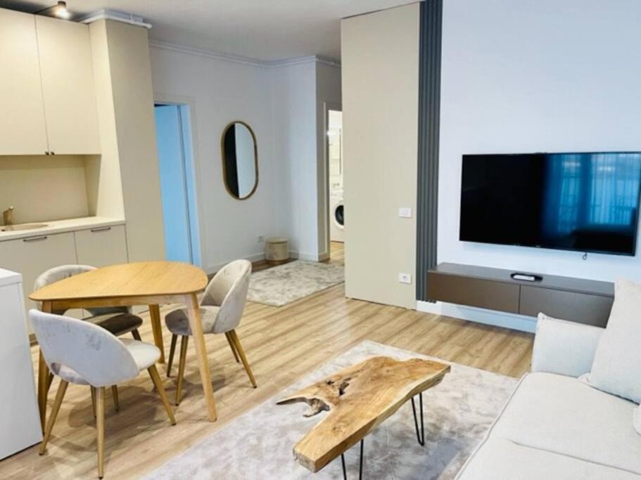 Joy City Stay Vivalia 7B-26 Timisoara Ngoại thất bức ảnh